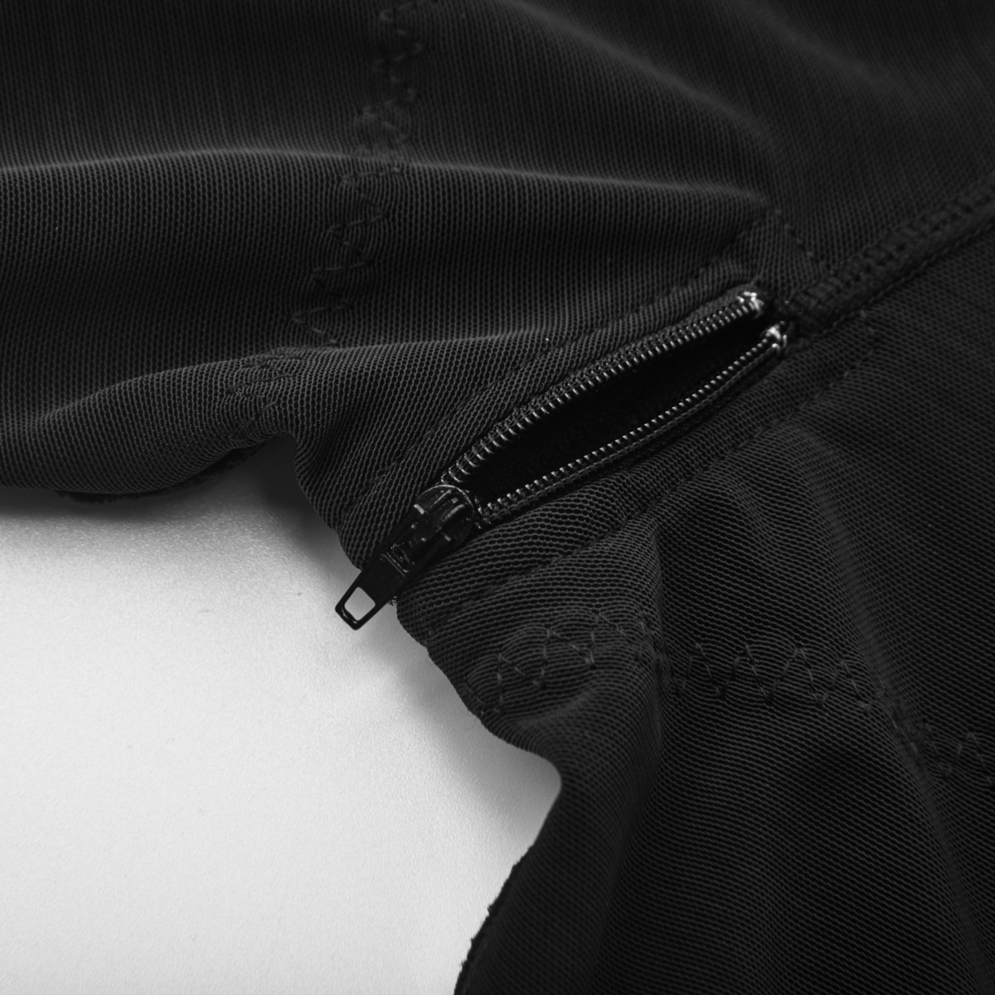 מחטב גוף שלם לנשים עם רוכסן והרמת ישבן מחטב בטן ומותניים מושלם לשמלות ואירועים