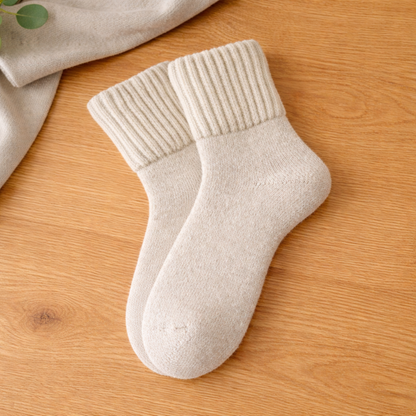 גרבי חורף עבות לנשים 5 זוגות חמות ונוחות למזג אוויר קר