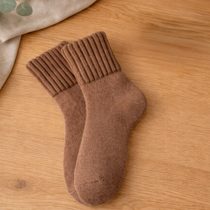 גרבי חורף עבות לנשים 5 זוגות חמות ונוחות למזג אוויר קר