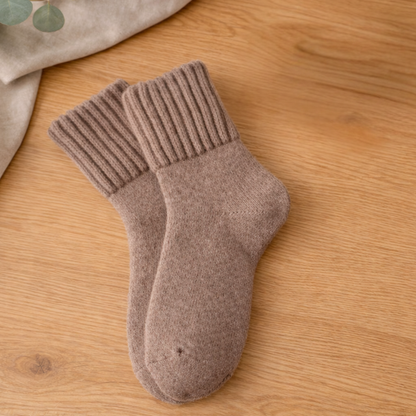 גרבי חורף עבות לנשים 5 זוגות חמות ונוחות למזג אוויר קר