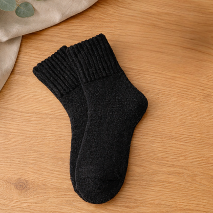 גרבי חורף עבות לנשים 5 זוגות חמות ונוחות למזג אוויר קר